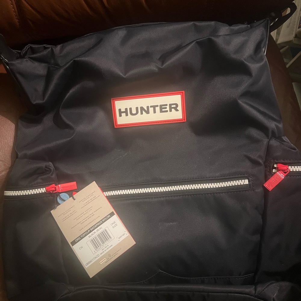 SOLD Hunter backpack - Picture 2 of 4